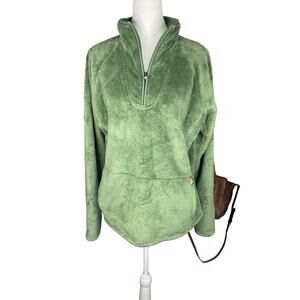The North Face Green Fleece Pullover Jacket Large but fits like a Medium
